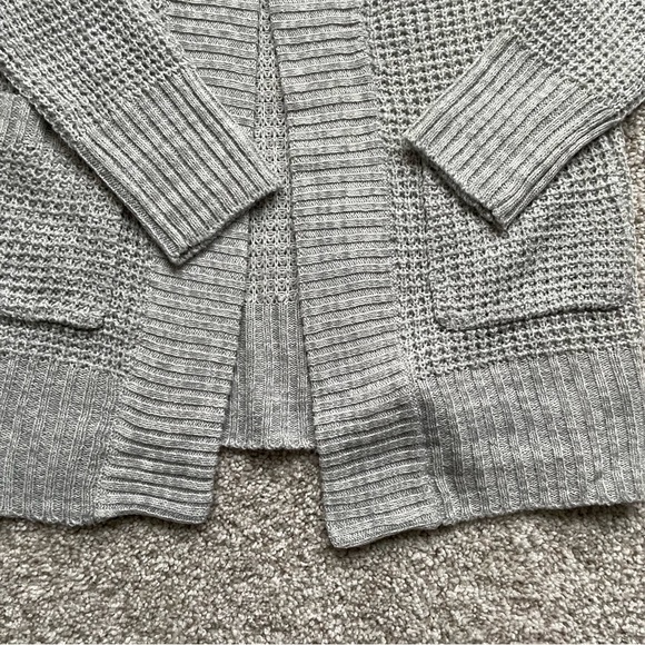 NWT Grey Waffle Knit Cardigan - Picture 3 of 5